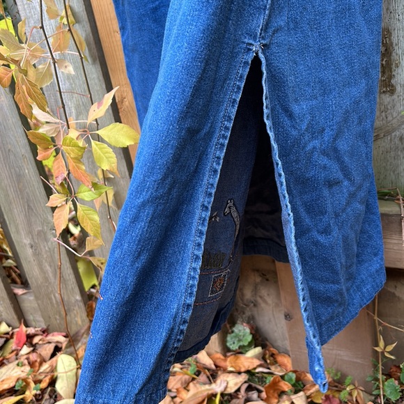 Safari Embroidered Vintage Denim Dress - Picture 7 of 12